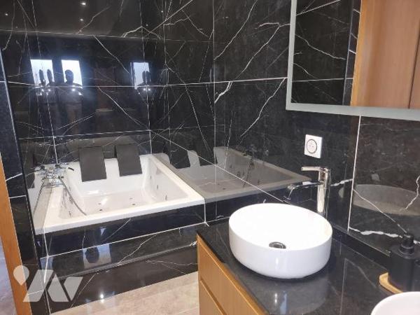 Maison contemporaine avec piscine, pool house et prestations de qualité ? Terrain de 1 750 m². ...