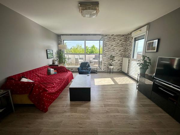 Appartement Carrières-Sous-Poissy 3 pièce(s) 59 m2 €235 000 ** - Référence 9143