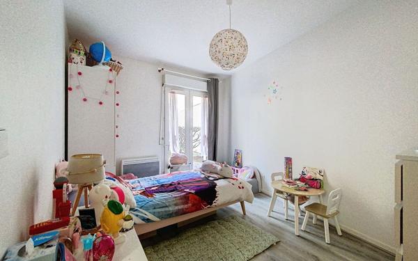 Appartement à vendre    2 pièces • 56 m2 Châtillon