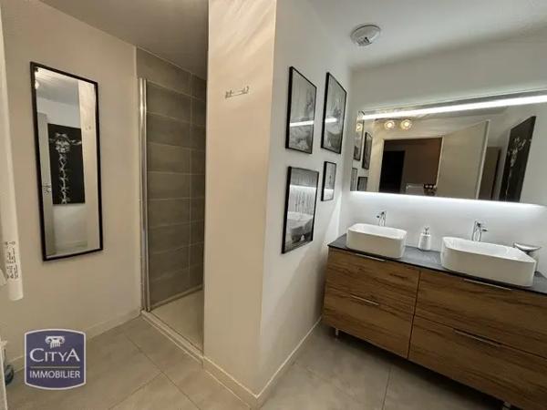 Appartement à vendre 4 pièces 117m² Frontignan (34110)