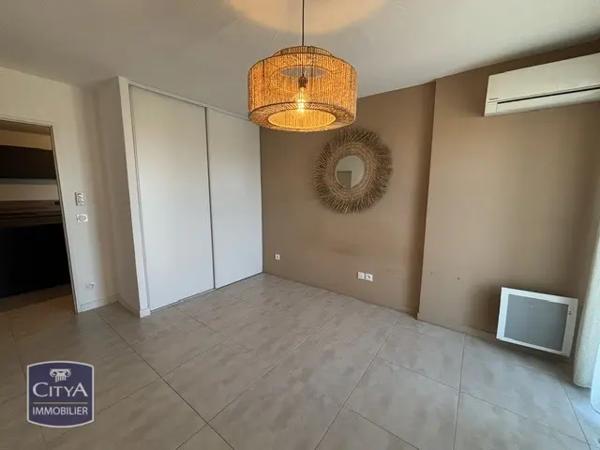 Appartement à vendre 4 pièces 117m² Frontignan (34110)