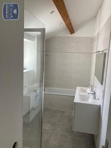 Maison à louer 4 pièces 120.85m²