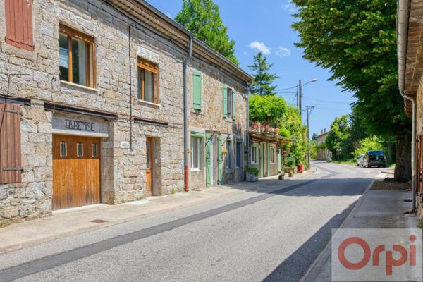 Maison à vendre    4 pièces •  Saint-Vincent-de-Durfort