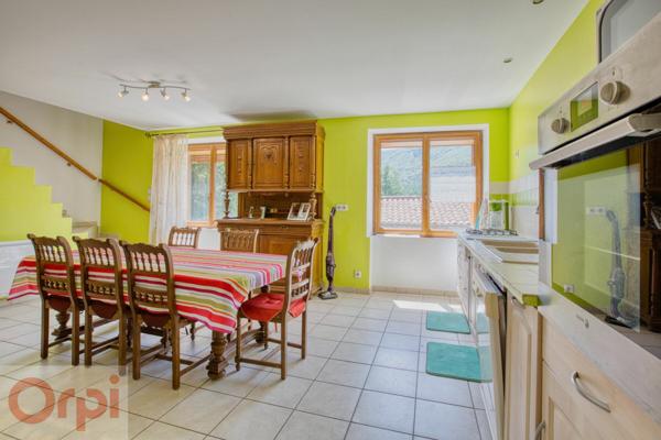 Maison à vendre    4 pièces •  Saint-Vincent-de-Durfort