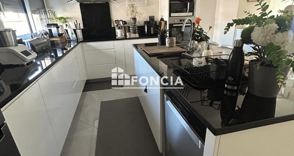 Location Maison 5 pièces 127.8 m² - Niort 79000