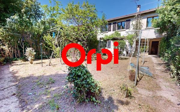 Maison à vendre    5 pièces • 118,74 m2 Vaulx-en-Velin