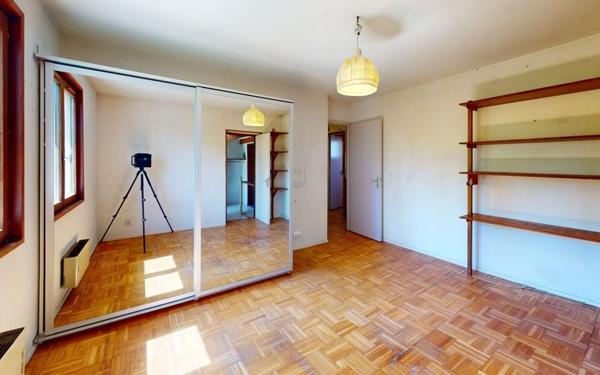Maison à vendre    5 pièces • 118,74 m2 Vaulx-en-Velin
