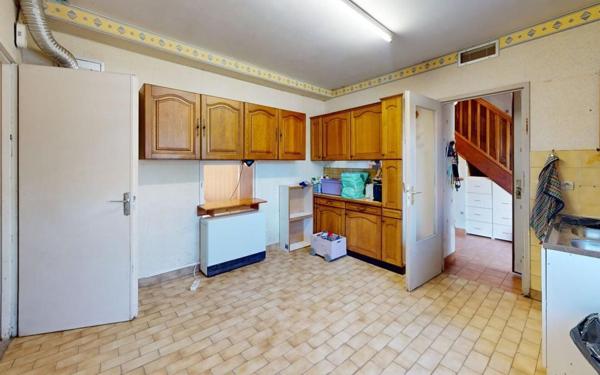 Maison à vendre    5 pièces • 118,74 m2 Vaulx-en-Velin