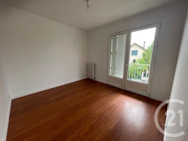 Appartement F3 à vendre  3 pièces - 60 m2 PONTAULT COMBAULT - 77