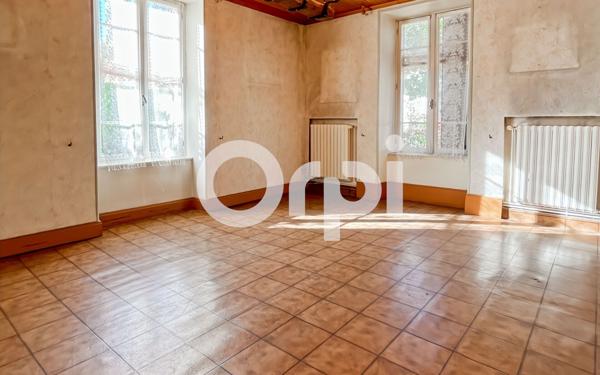 Maison à vendre    5 pièces • 131 m2 Ruoms