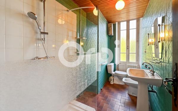 Maison à vendre    5 pièces • 131 m2 Ruoms