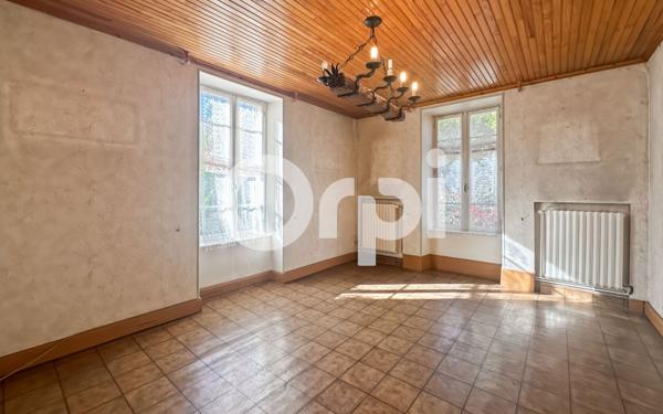 Maison à vendre    5 pièces • 131 m2 Ruoms