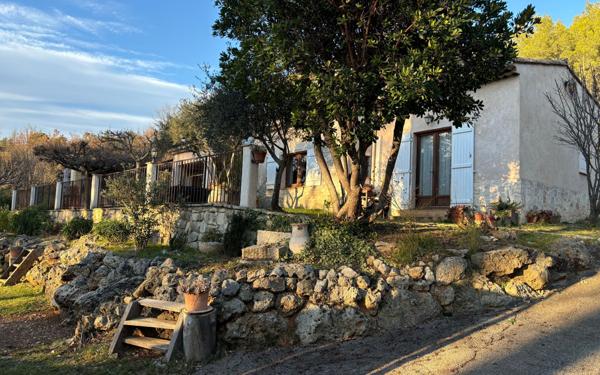 Maison à vendre    5 pièces •  Lorgues