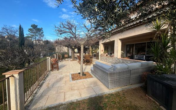 Maison à vendre    5 pièces •  Lorgues