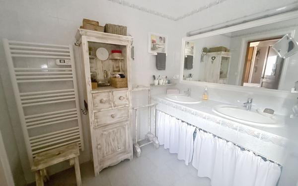 Maison à vendre    5 pièces •  Lorgues