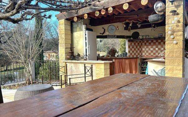 Maison à vendre    5 pièces •  Lorgues