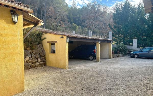 Maison à vendre    5 pièces •  Lorgues