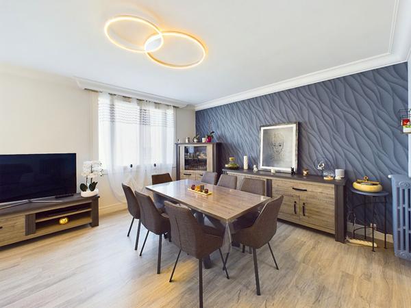 Appartement rénové HYPER CENTRE T4 99.5 m² avec cave - Valence