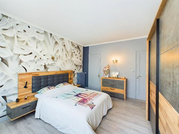 Appartement rénové HYPER CENTRE T4 99.5 m² avec cave - Valence