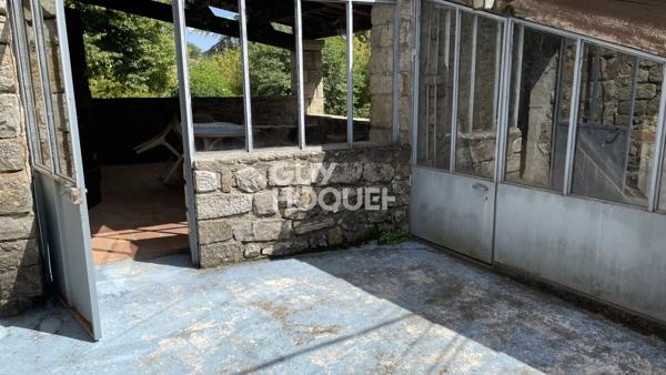 Maison Lablachère en pierre avec extérieur et fort potentiel d'aménagement 102 m2