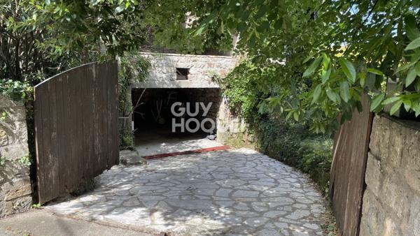 Maison Lablachère en pierre avec extérieur et fort potentiel d'aménagement 102 m2