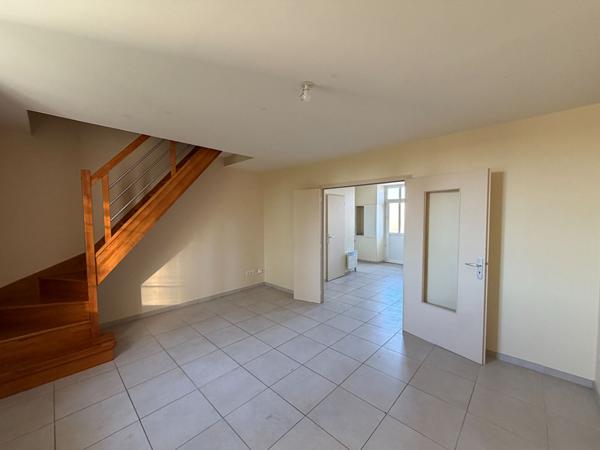 Maisons à La Chapelle-saint-ursin