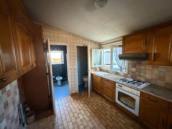 Maisons à La Chapelle-saint-ursin