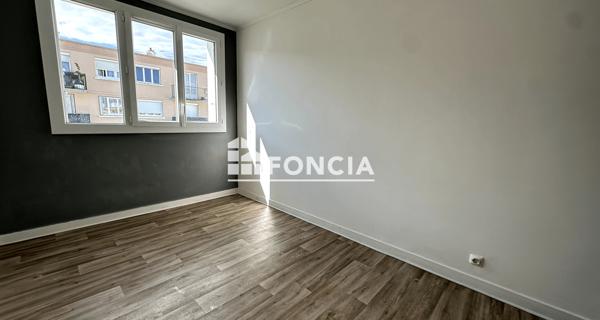 À vendre Appartement 5 pièces 87 m² - Dreux 28100