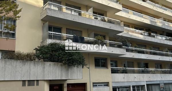 À vendre Parking 10.96 m² - Paris 75019