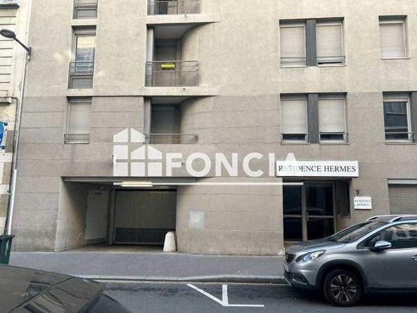 Location Parking - 3 RUE JULES VALLES Villeurbanne 69100