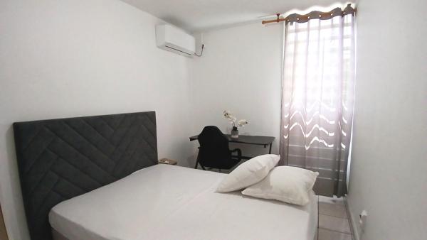 LES ABYMES-Le Raizet: Appartement rénové-Balcon terrasse-2 chambres climatisées