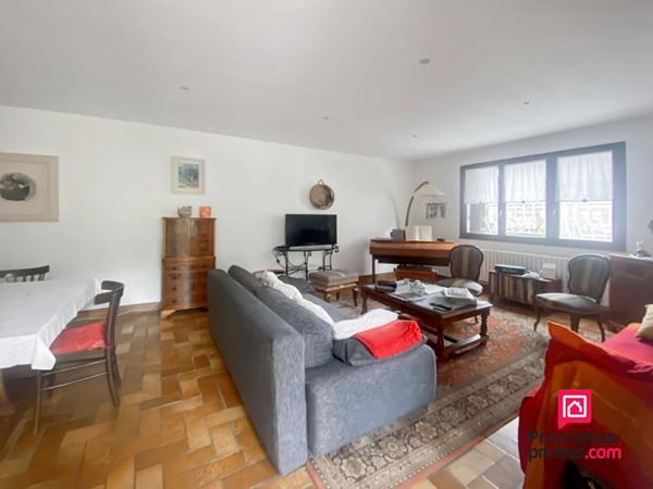Maison Avallon proche gare 8 pièce(s) 203 m2