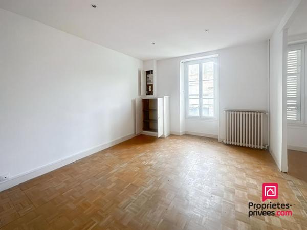 Maison Avallon proche gare 8 pièce(s) 203 m2