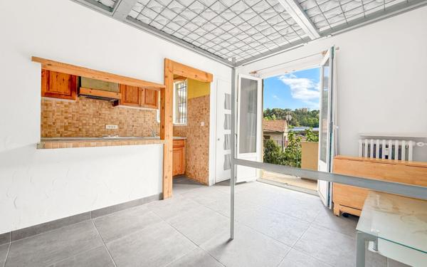 Appartement à vendre    1 pièce • 21,51 m2 Nice