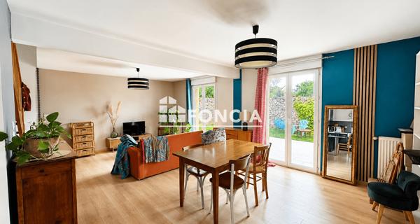 À vendre Maison 5 pièces 93 m² - Laval 53000