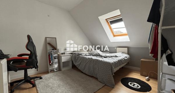 À vendre Maison 5 pièces 93 m² - Laval 53000