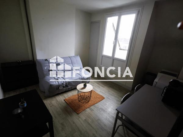 Location Studio meublé 12.09 m² - 9 PLACE ANATOLE FRANCE Tours 37000