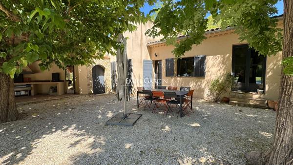 A vendre - Propriété entièrement rénovée - Aux portes d'Aix-en-Provence