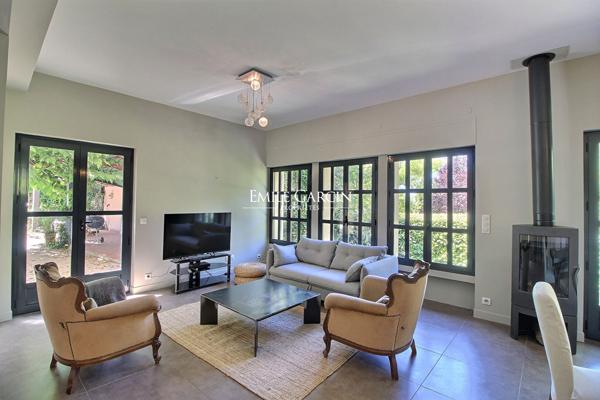 A vendre - Propriété entièrement rénovée - Aux portes d'Aix-en-Provence