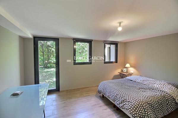 A vendre - Propriété entièrement rénovée - Aux portes d'Aix-en-Provence