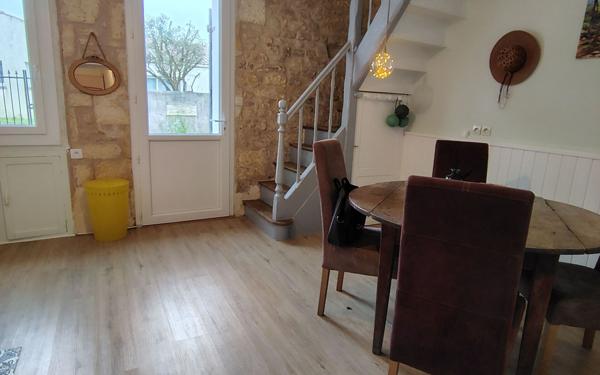 Maison à vendre    4 pièces •  Saint-Just-Luzac