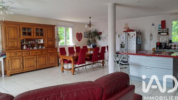 Maison à vendre 8 pièces 182 m² Saint-Victor-de-Chrétienville