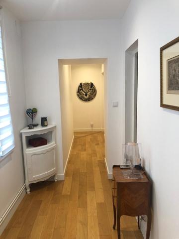 Appartement
                                                                                                                                                                                                                                                                                                                        4 pièce(s)                                                                                                                                                                                                          3 chambre(s)                                                                                                                                                                                                          161.79  m²