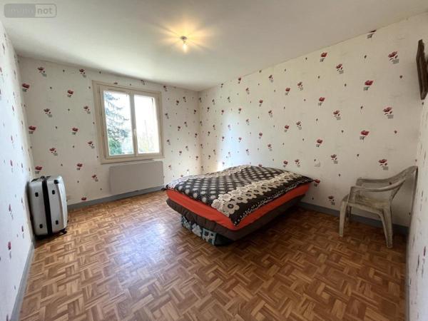 Maison à vendre à Connerré dans la Sarthe (72160), ref : 72033-32