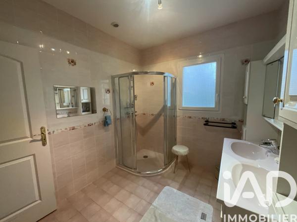 Maison à vendre 5 pièces 156 m² Poitiers