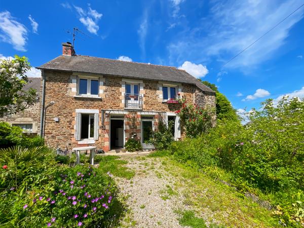 Taupont (56800) Charmante maison en pierre de 130m2.