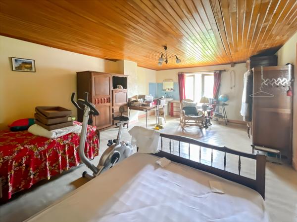 Taupont (56800) Charmante maison en pierre de 130m2.