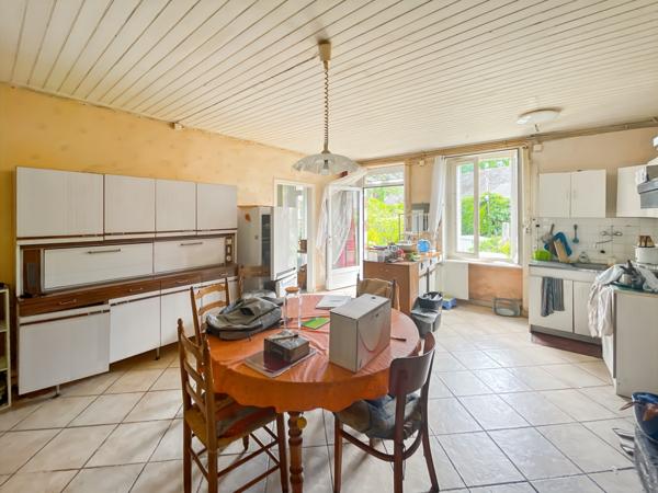 Taupont (56800) Charmante maison en pierre de 130m2.