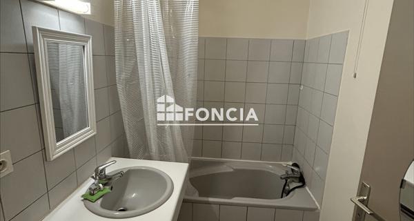 Location Studio meublé 25 m² - Clermont-ferrand 63000