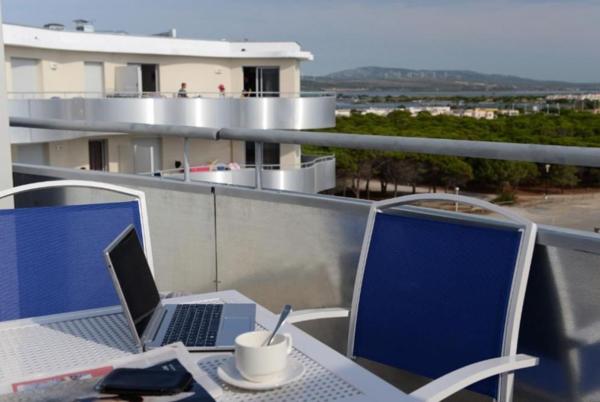 INVESTISSEMENT LOCATIF – LE BARCARES – Résidence de Tourisme Odalys Le Lotus Blanc – 8,92% de rentabilité